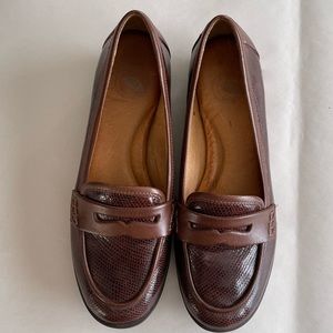 Nurture by Lamaze Brown leather Loafers 8.5